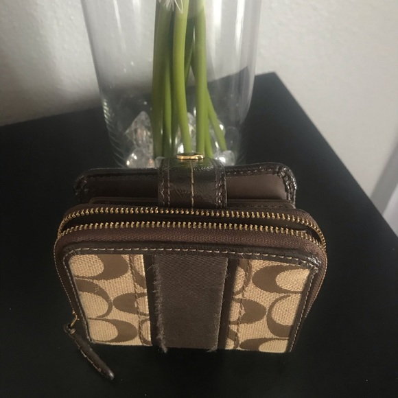 Authentic Coach Wallet - Picture 3 of 4